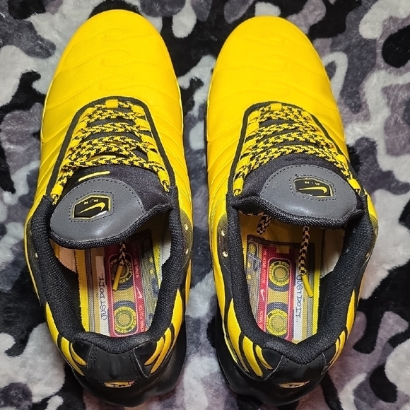Nike Air Max Plus "Frequency Pack" - Picture 7 of 15